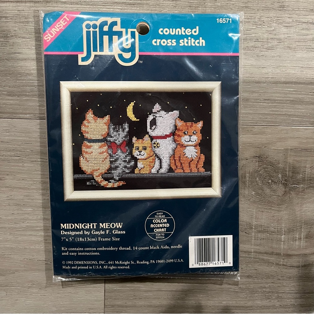 NWT Dimensions (Sunset/Jiffy) Midnight Meow Cats Counted Cross Stitch Kit - Picture 3 of 10